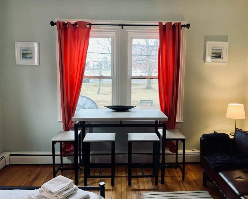 Lovely Apt #2 In Halifax Apartment Luaran gambar